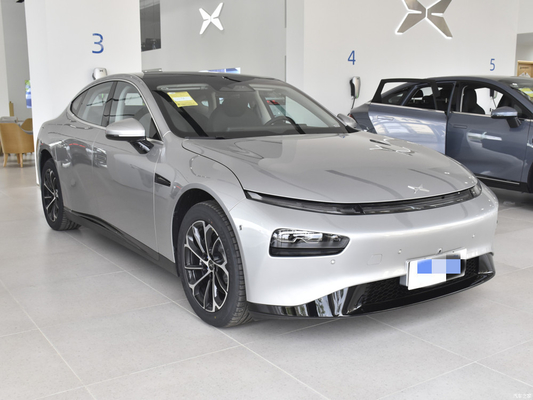 2023 XPeng P7 電動車のパワーを体験する