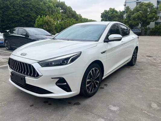 中古 2020 JAC J7 A5 1.5T 2WD 中古車 5ドア 5席 50-80L 燃料タンク容量