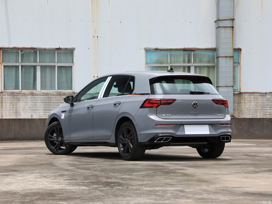 2023ゴルフ・フェイスリフト208TSL DSG PRO LED昼間ライト付き小型SUV