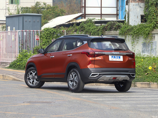 2022年 KIA KX3 スポーテージ SUV 世界中で黒白青と金色の車