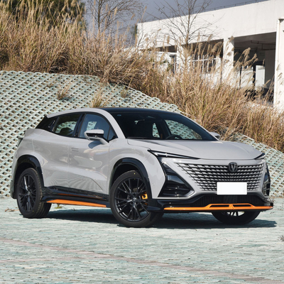 2023 左方向チェンガン UNI-T 1.5T スポーツ フラグシップ パノラマ式太陽屋根付き コンパクトSUV