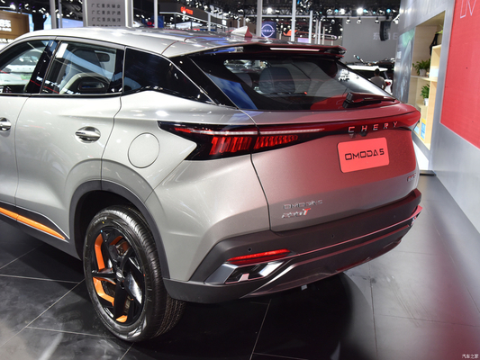 4400*1830*1588mm 2022 2023 コンパクトガソリンSUV 1.6T 197 HP 7 DCT チェリーオモダC5 5 車