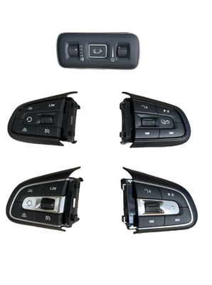 自動車の損傷したパーツをリンク社に交換 01 09 05 03 08 06 2023 2022 部品