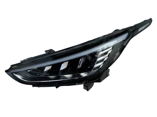 ジーリージオメトリM6SUV 22.11- 電気自動車のオリジナルオートスペアパーツ
