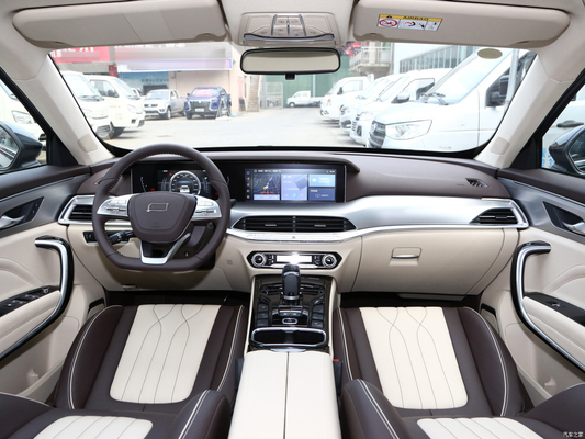 2023 左方向Faw ベストゥーンT77 1.5L 7DCT コンパクトSUV 1.5T 169HP L4ガソリンカー