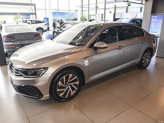 116KW総エンジンパワー 2022 マゴタン プラグインハイブリッド GTE ルックス 4ドア 5人乗り車