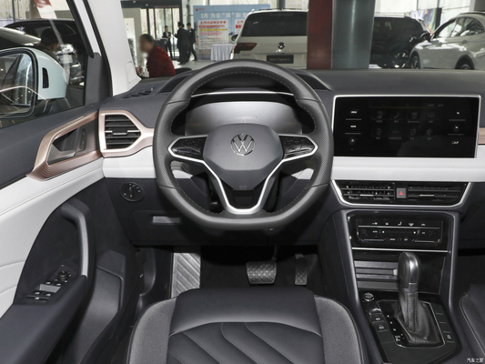 2023年 フォルクスワーゲン サーヌ 300TSI 2WD 月版 SUV 自動エアコン