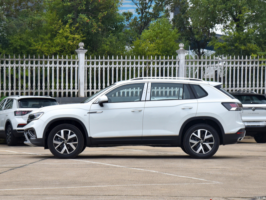 フォルクスワーゲン テイロン 300TSI 2輪駆動 ルックスプレス アドバンストバージョン SUV 5人座