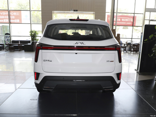 2024 Jac X8 Plus 7人座 LEDヘッドライト 50-80Lの燃料タンク容量を持つガソリンSUV