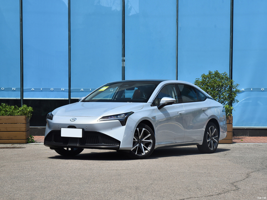 70 Zhijia GAC Aion S Plus セダン 4810*1880*1515mm 510KM ロングレンジ電気自動車
