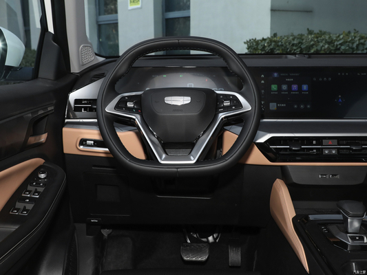 ジーリープロ2024モデル 1.5T DCT 5人乗りSUV 4518*1834*1715 サイズと近代的なデザイン