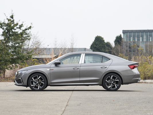 2024 スコダ オクタヴィア PRO TSI80 高級版ターボハッチバック 5ドア5席 ユーロVI
