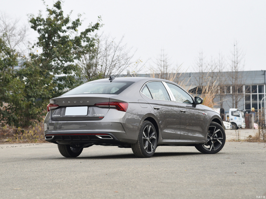 2024 スコダ オクタヴィア PRO TSI80 高級版ターボハッチバック 5ドア5席 ユーロVI