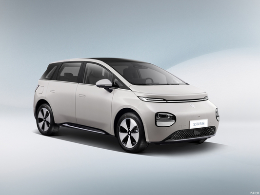 左駆動 ミニエブ ハッチバック ウーリング バオジョン 雲 ユンドゥー 純電動車 4ドア 5人乗り