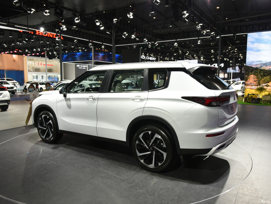 電動ステアリングシステム 2023 Mitsubishi Outlander 1.5T 四輪駆動 Zunyao SUV