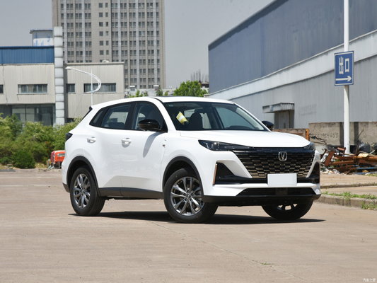 タッチスクリーンとLED昼間ライト 2023 チャンアン CS55PLUS 1.5T DCT ユースバージョン SUV