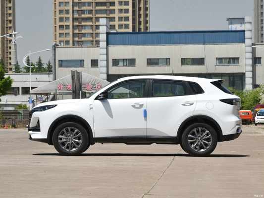 タッチスクリーンとLED昼間ライト 2023 チャンアン CS55PLUS 1.5T DCT ユースバージョン SUV