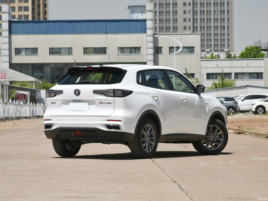 タッチスクリーンとLED昼間ライト 2023 チャンアン CS55PLUS 1.5T DCT ユースバージョン SUV
