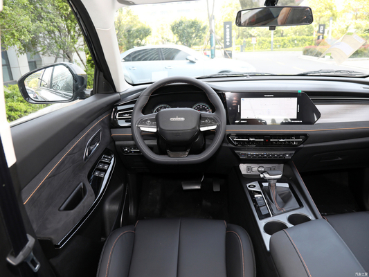 5ドア5シートSUV 2023 チャンガンオシャンX7プラス ガソリンカー 4730*1870*1720mm寸法