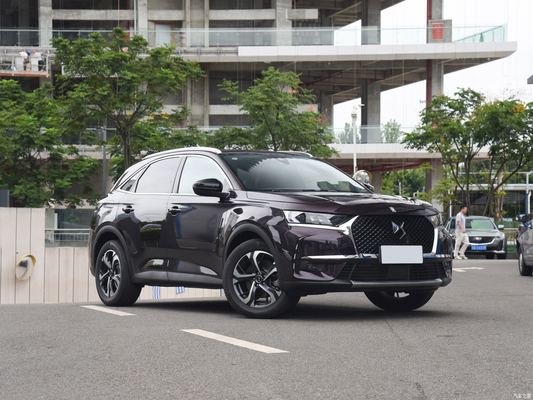 2022DS7 35T HP モントマルテ 10周年記念SUV 左方向車とパフォーマンス