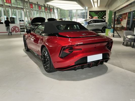 2023年MG サイバースターの最先端の電気スポーツカー 501km CLTCと4WDデザイン