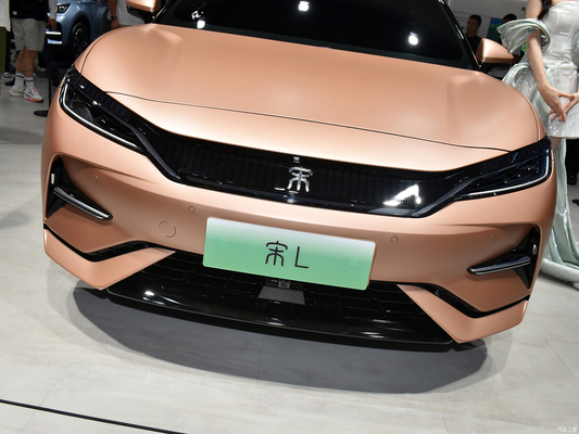 BYDソングL 5人座 4x4 4WDSUV 2024 550km 662km 602km 総エンジンパワー KW 150 写真のように