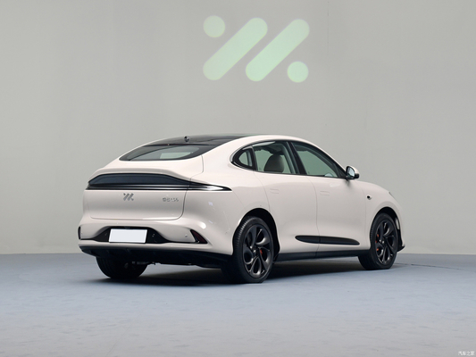 2023 IM LS6 MAX 超性能電気自動車 702KM 超長距離 5人用座席