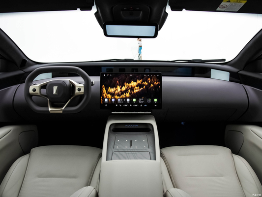 2023年 アバター12 SUV デュアルモーターと425KW総動力モデル ハウウェイ・チャンガンによって発売