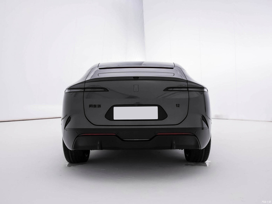 2023年 アバター12 SUV デュアルモーターと425KW総動力モデル ハウウェイ・チャンガンによって発売