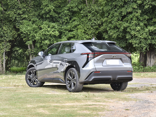 2024トヨタ Bz4x 4WD電気SUV 560KM範囲 160KM/h 最高速度 4690*1860*1650mm