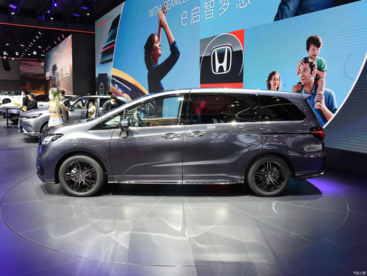 電気フロントウィンドウとカーエンターテインメントシステム 2024 ホンダ オデッセイ 2.0 ルイ エンジェイド エディション 5ドア7人乗りSUV
