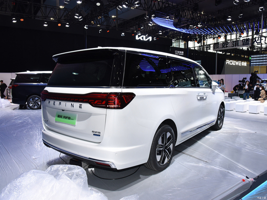 JAC Ruifeng 精製 RF8 PHEV 1.5T 5ドア7人乗りのMPV 電動駐車ブレーキを含む