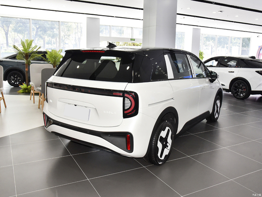 2023MPV ARCFOX KALA 5ドア4座電動車 200KWのエンジンパワーと保証