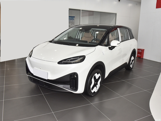 2023MPV ARCFOX KALA 5ドア4座電動車 200KWのエンジンパワーと保証