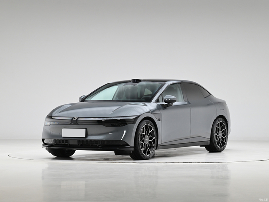 ロングレンジ電動車 2024 ジーリー・ジーーク 007 4ドア 5座席 高速
