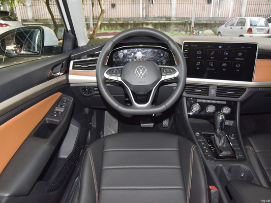 電気運転席調整 2023 Bora 200TSI DSG AT 5人座コンパクト燃料車