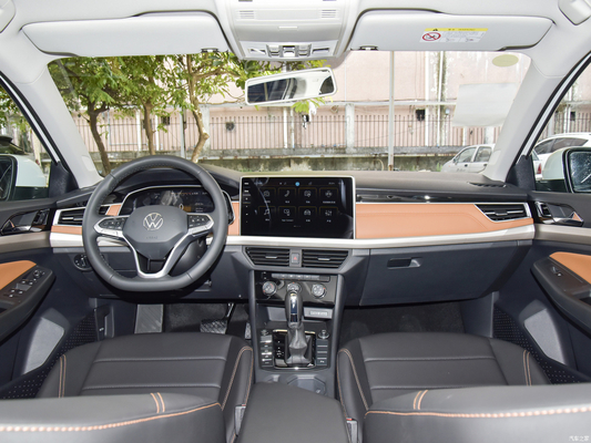 電気運転席調整 2023 Bora 200TSI DSG AT 5人座コンパクト燃料車
