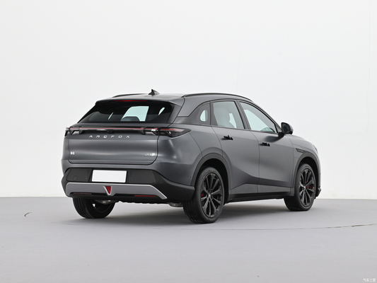 660KMの走行距離と200KWのモーターパワーを持つ強力なARCFOX Alpha T5 MAX 純電気SUV