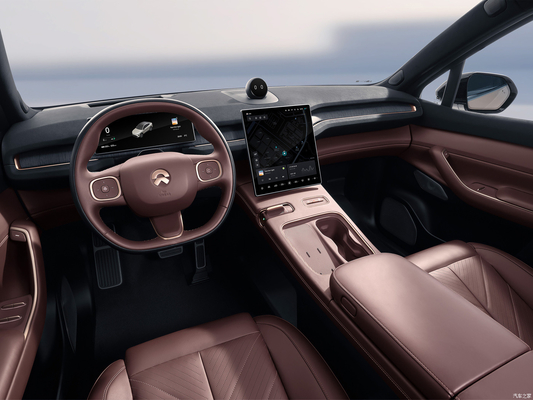 2023 Nio EC7 高級電動車 5席 635km 100kwh 150kwh 画像として 最大速度 KM/h 200