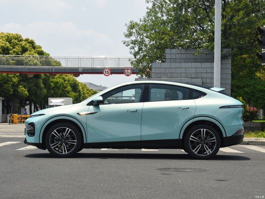 580kmの長距離と755kmの最高速度 2023 Xpeng G6 電動車 218KWのモーターパワー