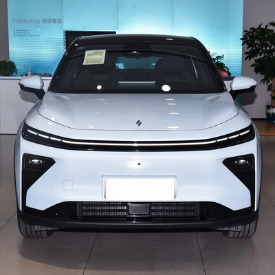 吉利ルイラン7 2023 チャイヨン 5ドアSUV 5人乗り 4690*1892*1650mm 最高速度 150KM/h