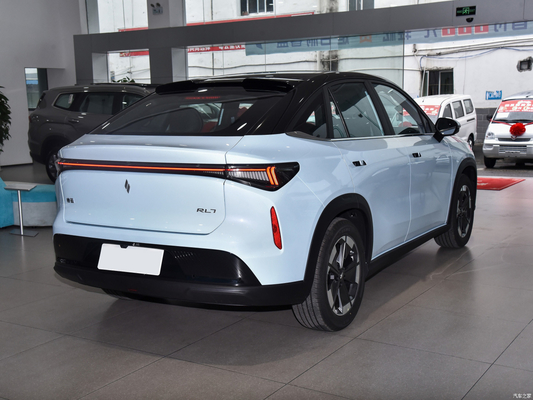 吉利ルイラン7 2023 チャイヨン 5ドアSUV 5人乗り 4690*1892*1650mm 最高速度 150KM/h