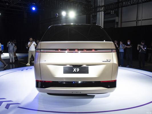 MAX版 Xpeng x9 4wd 5293*1988*1785 サイズと純粋な電気クルーズ範囲