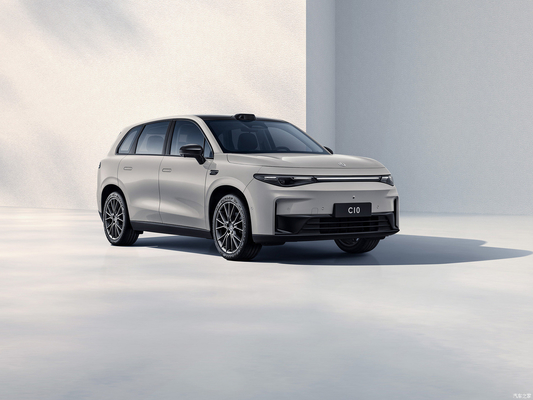 2024純電動SUV 530kmの範囲と最高速さ170km/hを Leapmotors C10から