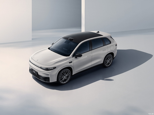2024純電動SUV 530kmの範囲と最高速さ170km/hを Leapmotors C10から