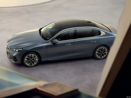 2024 BMW i5 eDrive 35L M スポーツパック 567km 純電気クルージング範囲と規格