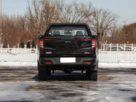 2024 SINOTRUK 2.0T オートマティック ディーゼル 4WD ロングアシス 豪華 ピックアップ トラック 左駆動