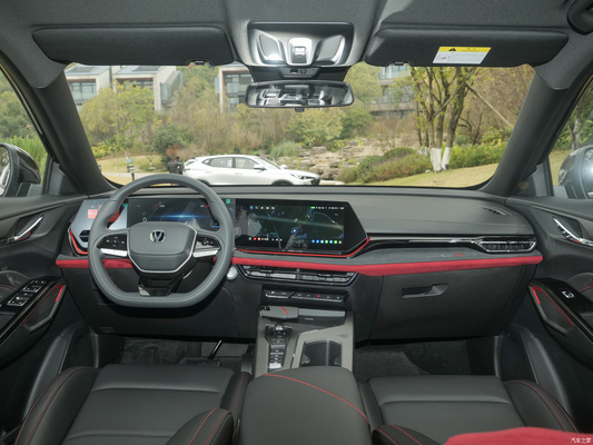 2024年 チャンガンX7Plus 1.5T DCT自動ガソリンカー 最大速度205km/h