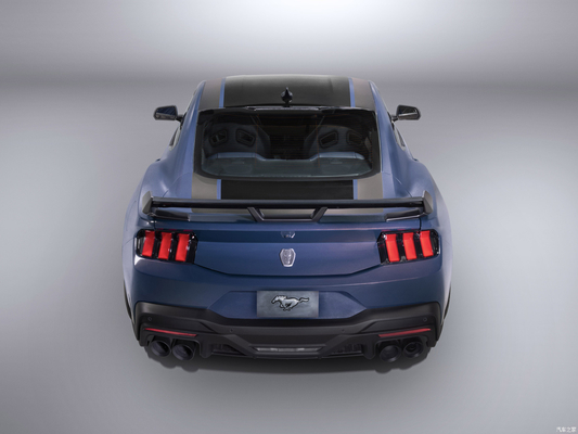 左駆動 Mustang 2024 5.0L V8 ダークホース 輸入ハードトップスポーツカー 4821*1917*1401