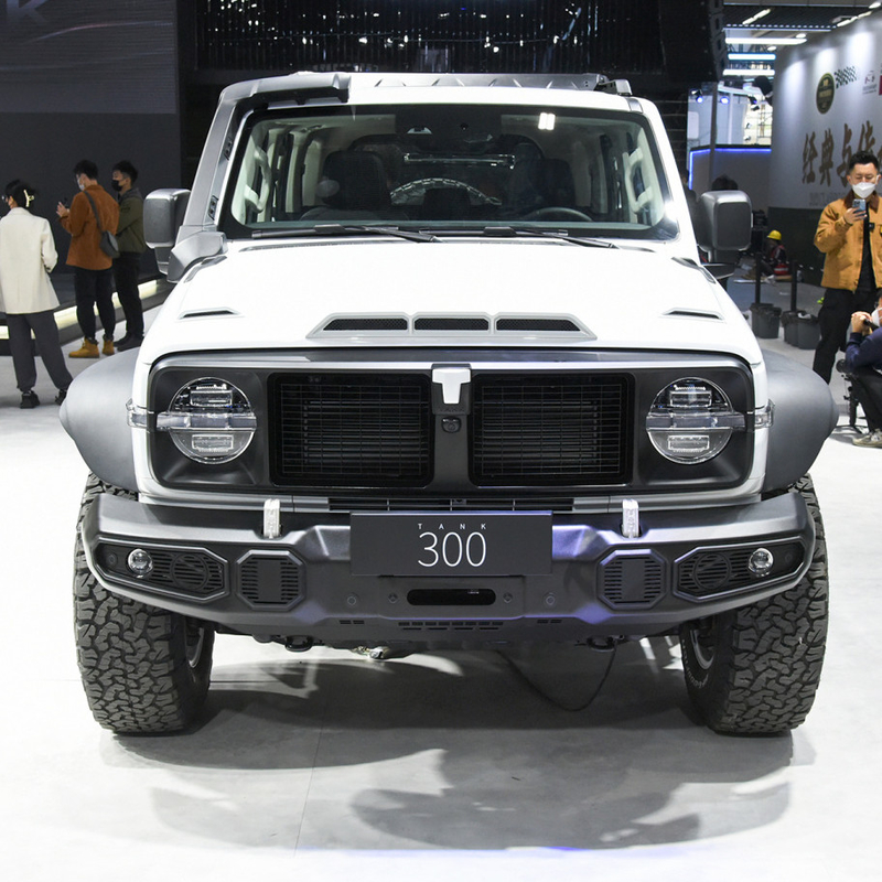 2023 GWM オフロード タンク 300 SUV 2.0T 自動車 ガソリン燃料 4WD LEDヘッドライトを装備